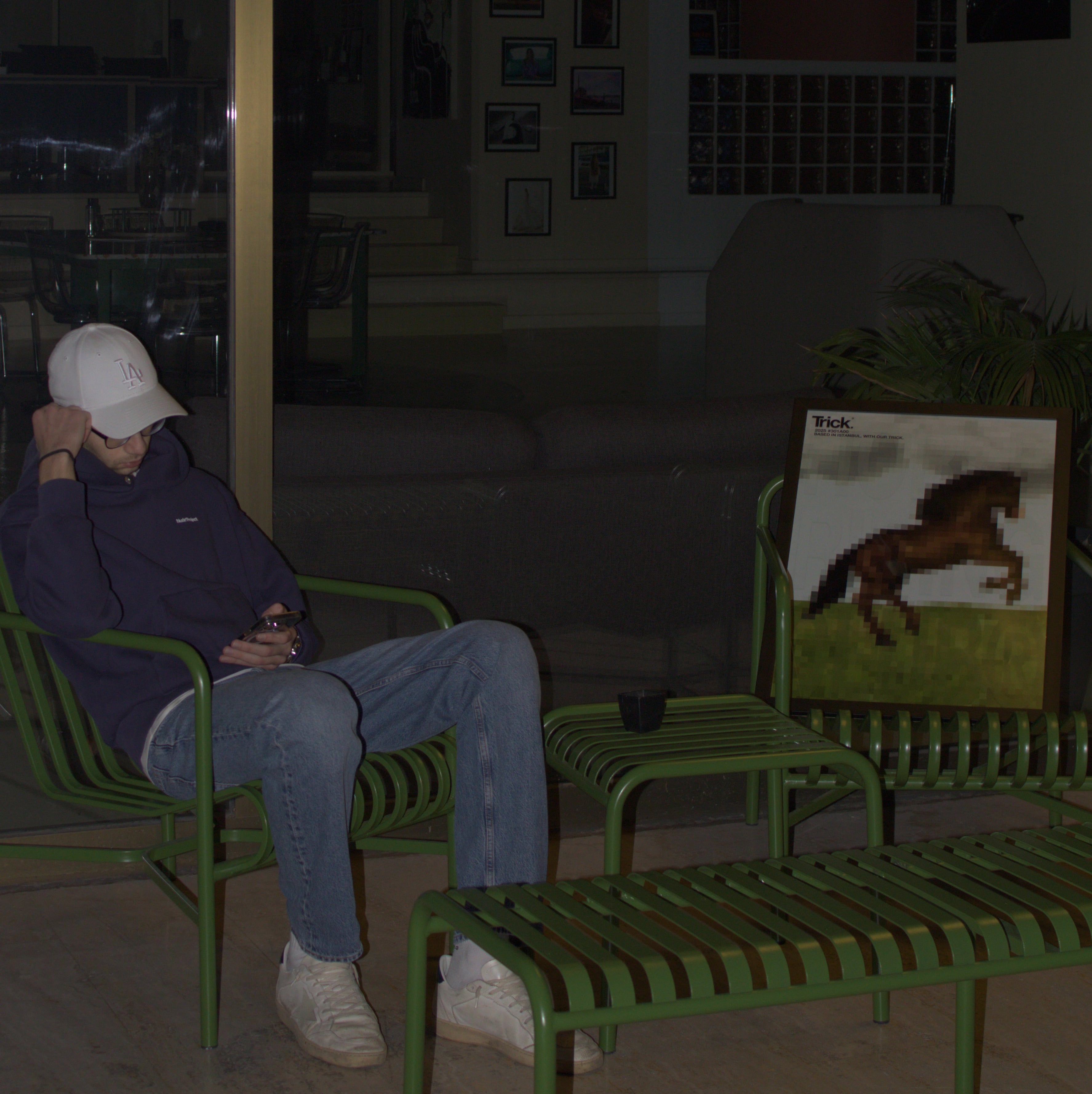 'HRC' HorseRidingClub Wallpaint.